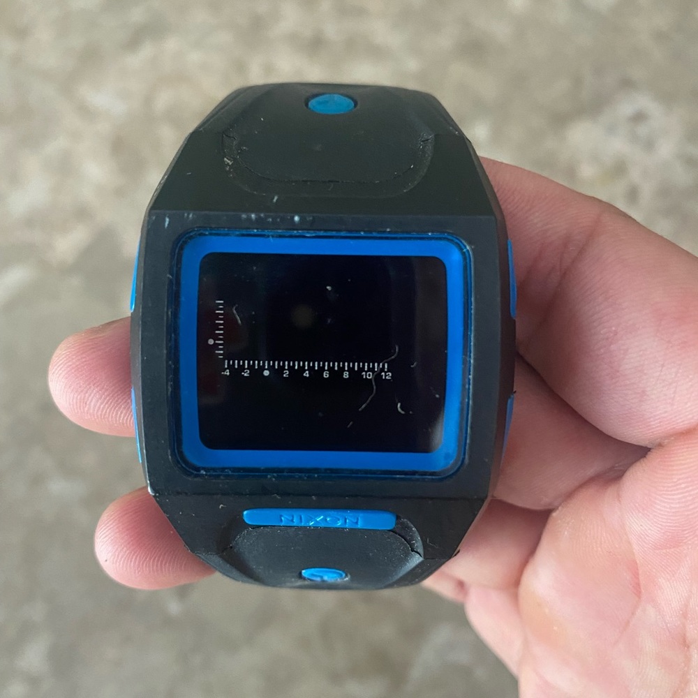 COPY - Nixon Lowdown Tide Watch